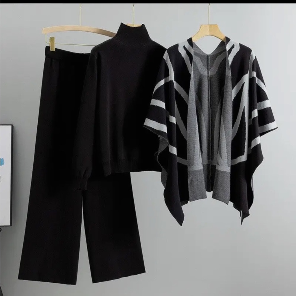 0832.  Elegant Black and Gray Three Piece Knit Set